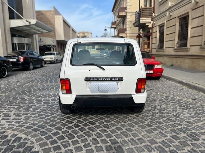 LADA (VAZ) Niva 2010, 230,000 km - 1.7 l - Bakı