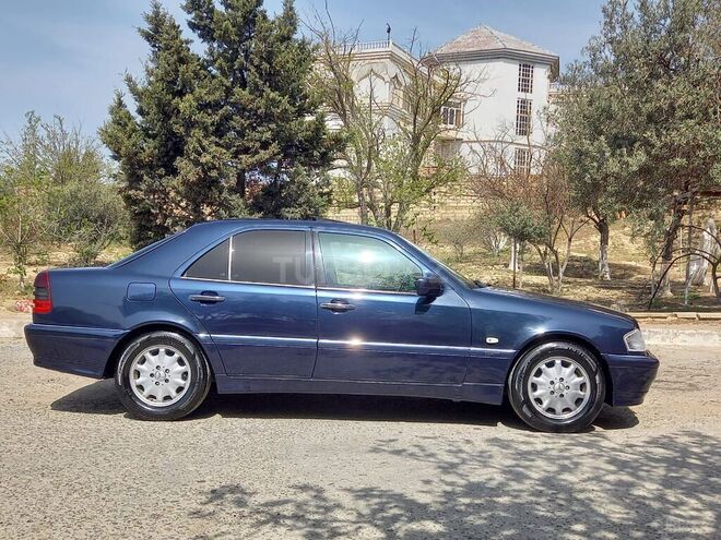 Mercedes C 180 1999, 335,000 km - 1.8 l - Bakı