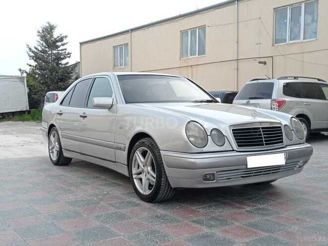 Mercedes E 280 1998, 284,588 km - 2.8 l - Bakı