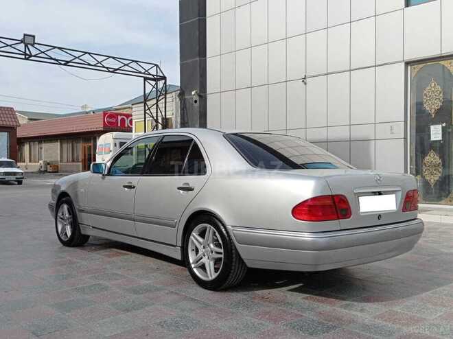 Mercedes E 280 1998, 284,588 km - 2.8 l - Bakı