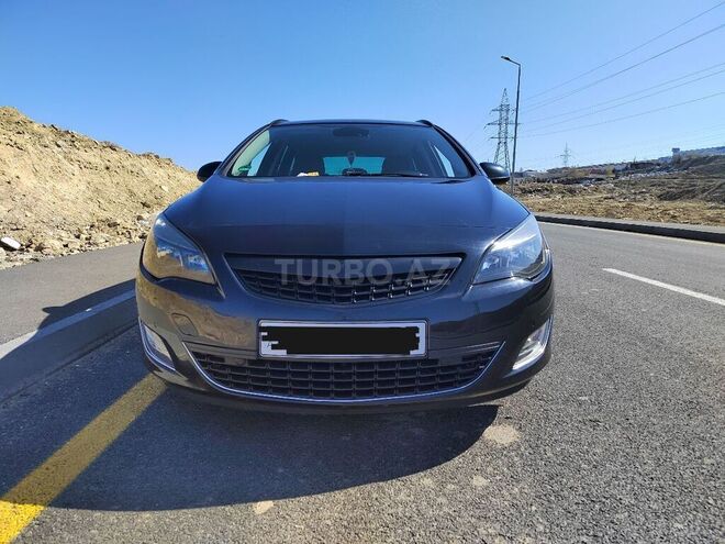 Opel Astra 2011, 196,000 km - 1.3 л - Bakı