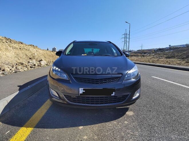 Opel Astra 2011, 196,000 km - 1.3 л - Bakı