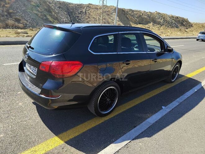Opel Astra 2011, 196,000 km - 1.3 л - Bakı