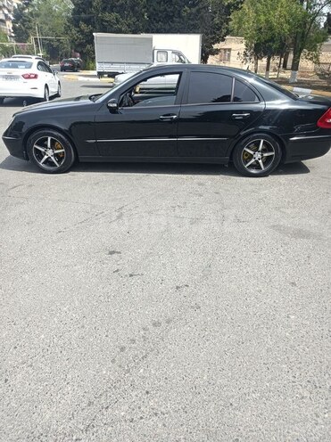 Mercedes E 220 2002, 362,825 km - 2.2 l - Sumqayıt