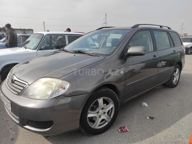 Toyota Corolla 2005, 300,000 km - 1.4 l - Bakı
