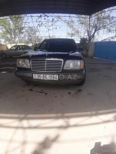 Mercedes E 200 1992, 150,000 km - 2.0 l - Qazax