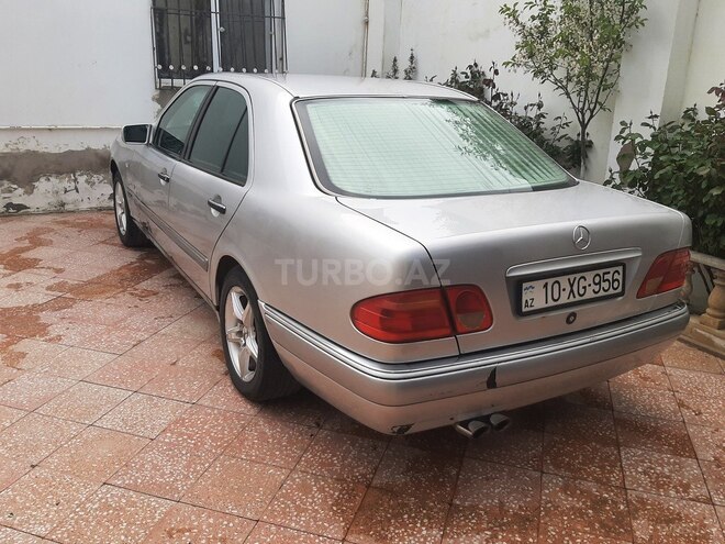 Mercedes E 230 1996, 200,000 km - 2.3 l - Bakı