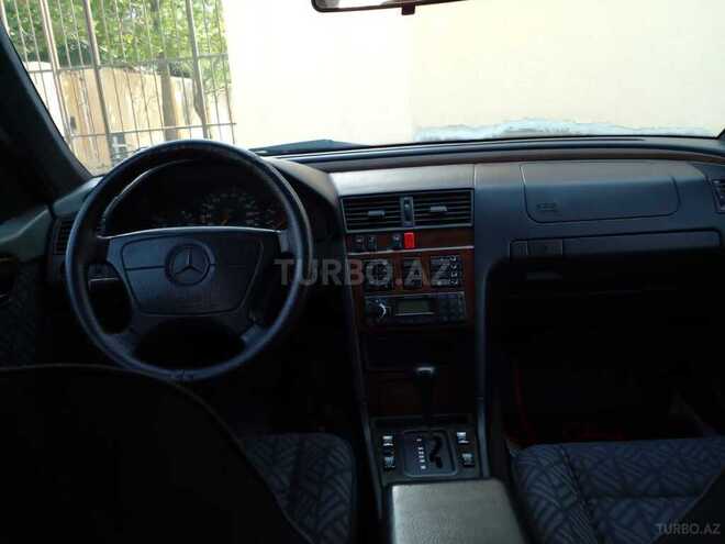 Mercedes C 220 1995, 355,000 km - 2.2 l - Bakı
