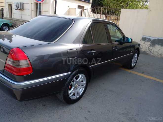 Mercedes C 220 1995, 355,000 km - 2.2 l - Bakı