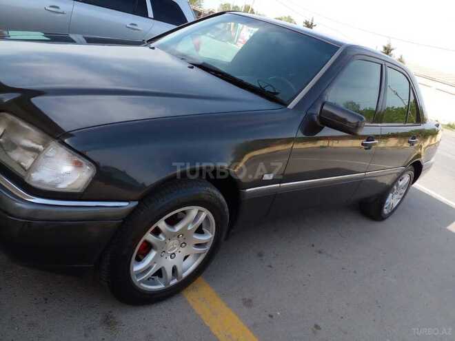 Mercedes C 220 1995, 355,000 km - 2.2 l - Bakı