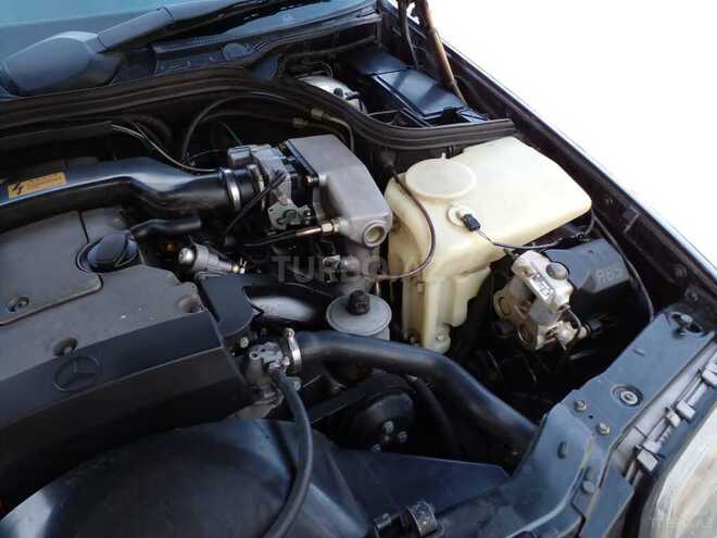 Mercedes C 220 1995, 355,000 km - 2.2 l - Bakı