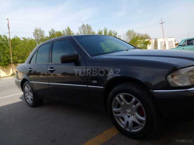 Mercedes C 220 1995, 355,000 km - 2.2 l - Bakı