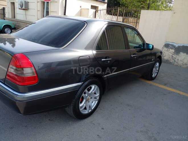 Mercedes C 220 1995, 355,000 km - 2.2 l - Bakı