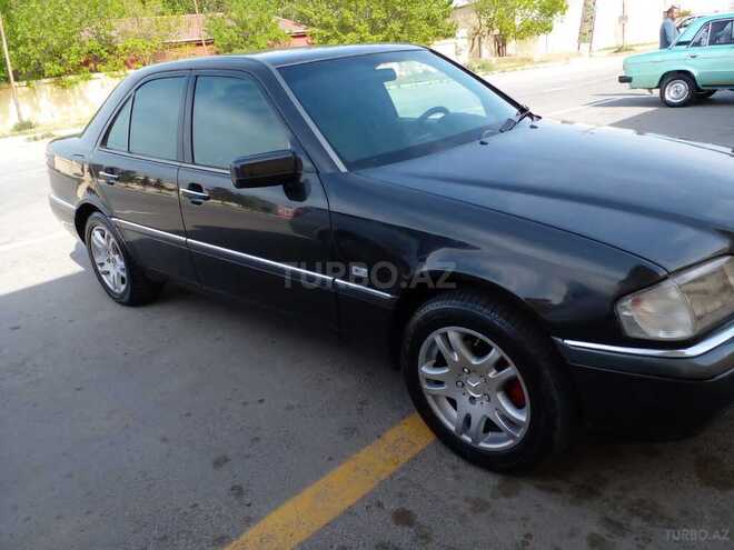 Mercedes C 220 1995, 355,000 km - 2.2 l - Bakı