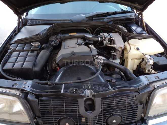 Mercedes C 220 1995, 355,000 km - 2.2 l - Bakı