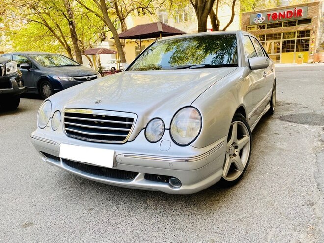 Mercedes E 320 2001, 172,116 km - 3.2 л - Bakı