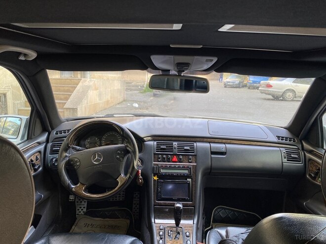 Mercedes E 320 2001, 172,116 km - 3.2 л - Bakı