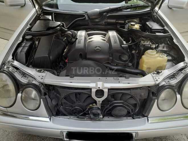 Mercedes E 240 1997, 300,000 km - 2.4 l - Bakı