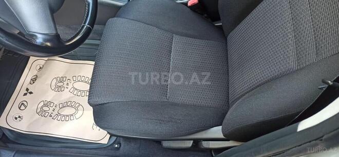 Toyota Corolla 2005, 181,000 km - 1.4 l - Bakı