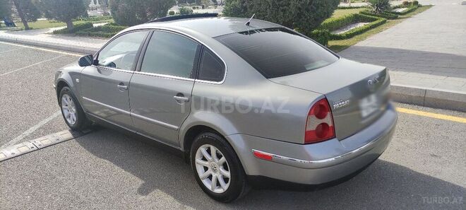 Volkswagen Passat 2003, 326,850 km - 1.8 л - Gəncə