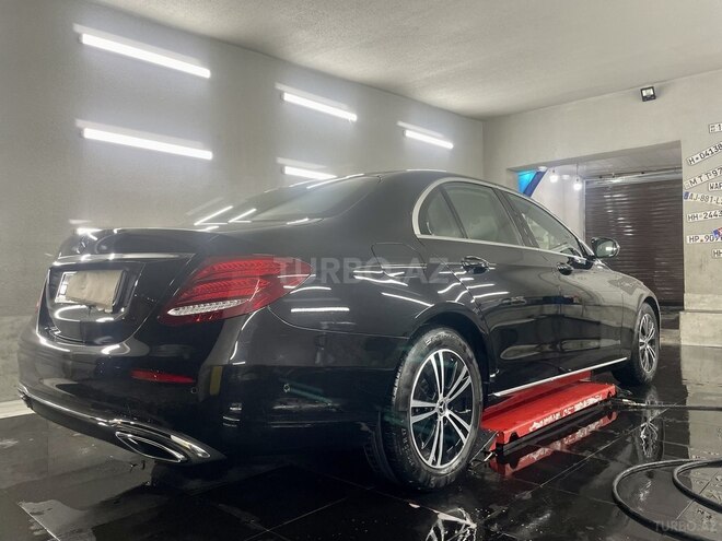 Mercedes E 220 2019, 31,400 km - 2.2 л - Bakı