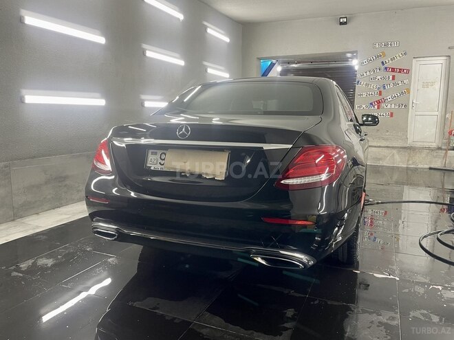 Mercedes E 220 2019, 31,400 km - 2.2 л - Bakı