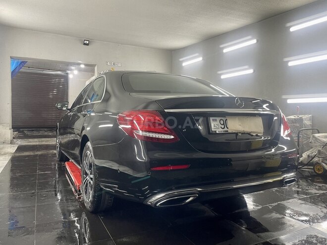 Mercedes E 220 2019, 31,400 km - 2.2 л - Bakı