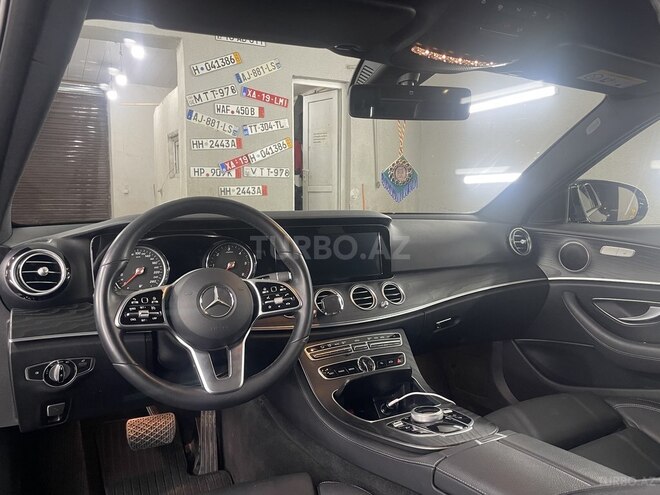 Mercedes E 220 2019, 31,400 km - 2.2 л - Bakı
