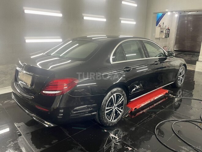 Mercedes E 220 2019, 31,400 km - 2.2 л - Bakı