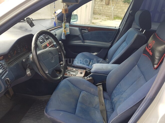 Mercedes E 230 1995, 566,400 km - 2.3 l - Bakı