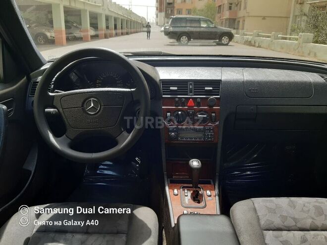 Mercedes C 240 1999, 250,000 km - 2.4 л - Xırdalan