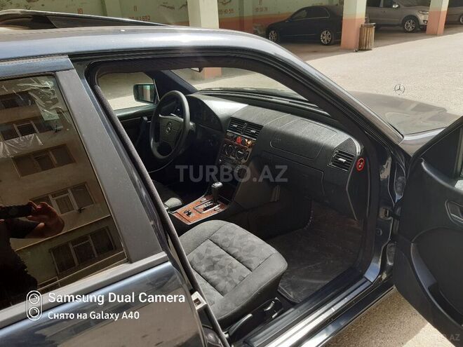 Mercedes C 240 1999, 250,000 km - 2.4 л - Xırdalan
