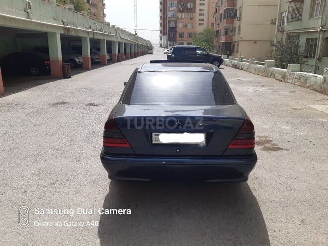 Mercedes C 240 1999, 250,000 km - 2.4 л - Xırdalan