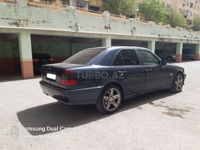 Mercedes C 240 1999, 250,000 km - 2.4 л - Xırdalan