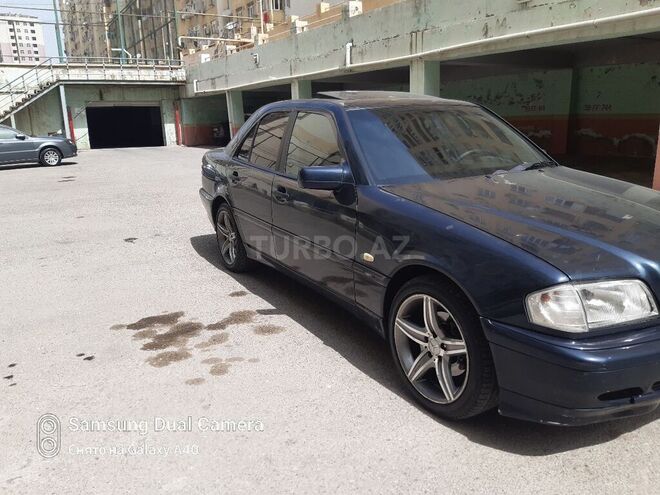 Mercedes C 240 1999, 250,000 km - 2.4 л - Xırdalan