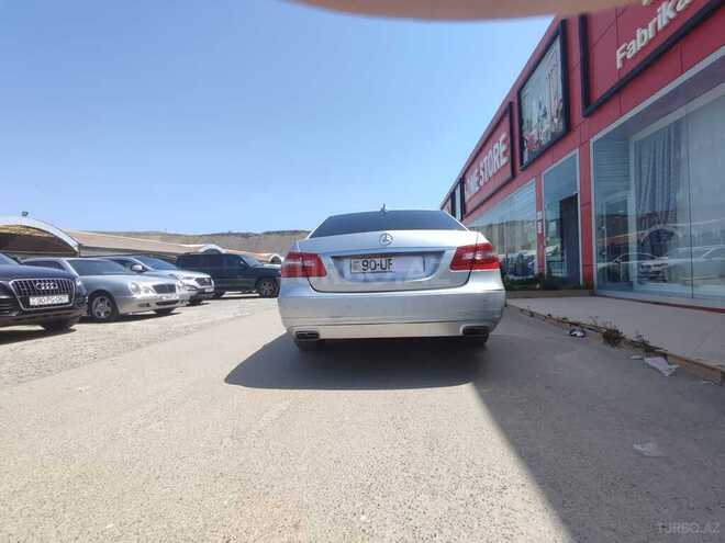 Mercedes E 220 2011, 250,000 km - 2.2 l - Bakı