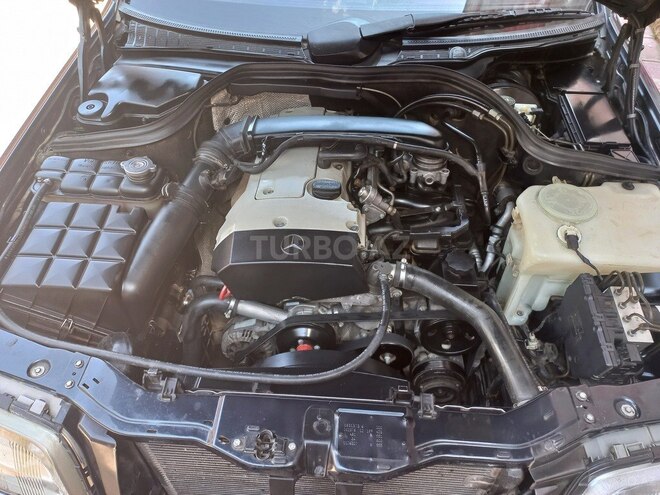 Mercedes C 180 1999, 270,000 km - 1.8 л - Tovuz