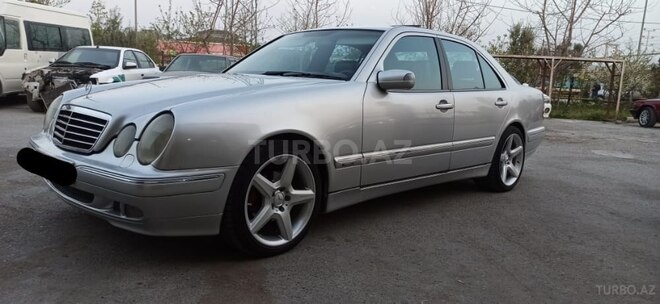Mercedes E 240 2001, 300,000 km - 2.6 l - Bakı