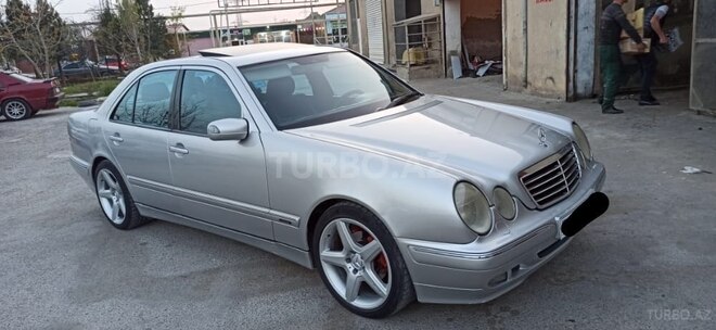 Mercedes E 240 2001, 300,000 km - 2.6 l - Bakı