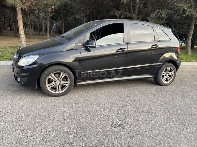 Mercedes B 180 2009, 570,000 km - 1.7 l - Bakı