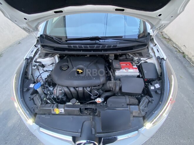Hyundai Elantra 2016, 170,000 km - 1.8 л - Bakı