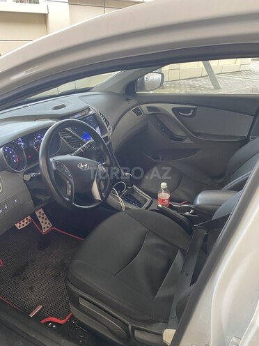 Hyundai Elantra 2016, 170,000 km - 1.8 л - Bakı
