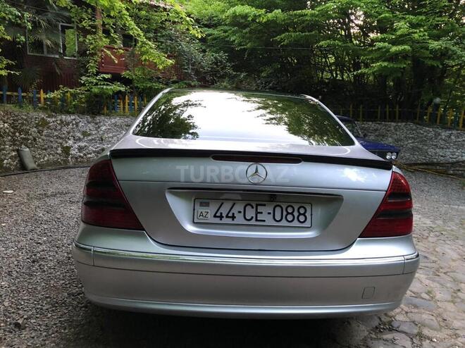 Mercedes E 240 2004, 290,000 km - 2.4 l - Masallı