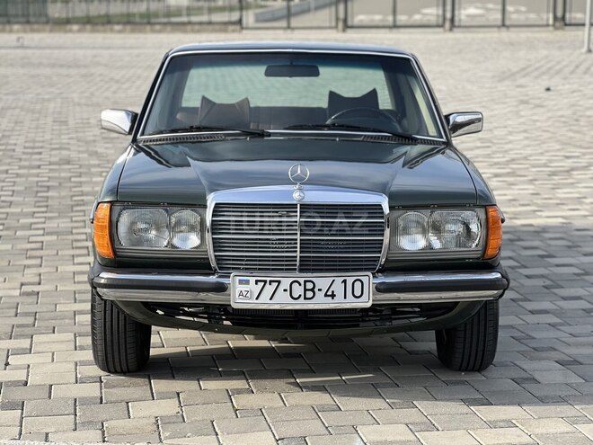 Mercedes E 250 1982, 271,000 km - 2.5 l - Bakı
