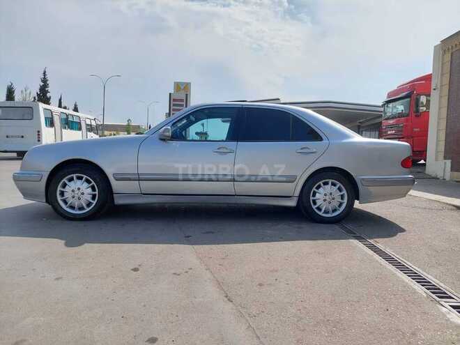 Mercedes E 270 1999, 260,000 km - 2.7 l - Gəncə