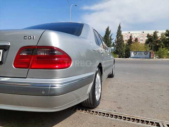 Mercedes E 270 1999, 260,000 km - 2.7 l - Gəncə