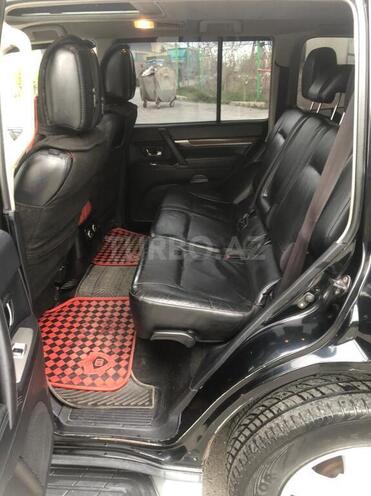 Mitsubishi Pajero 2008, 287,000 km - 3.0 l - Bakı