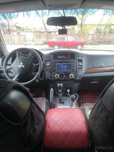 Mitsubishi Pajero 2008, 287,000 km - 3.0 l - Bakı