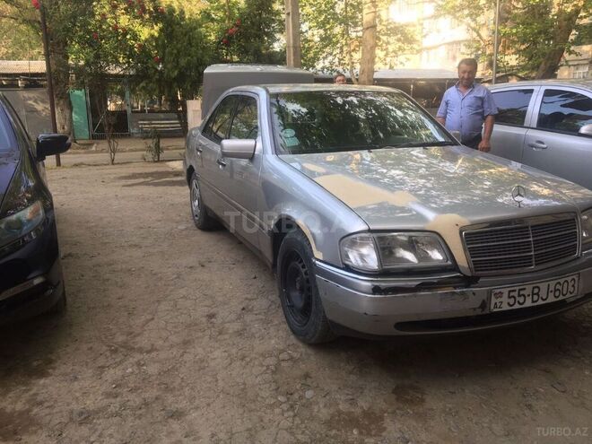 Mercedes C 230 1997, 372,247 km - 2.3 l - Bakı