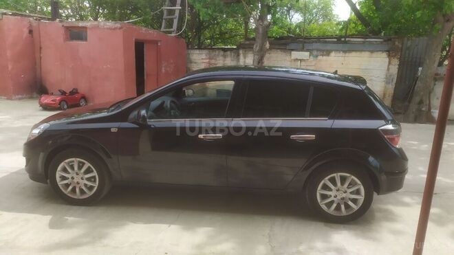 Opel Astra 2009, 151,000 km - 1.4 l - Bakı